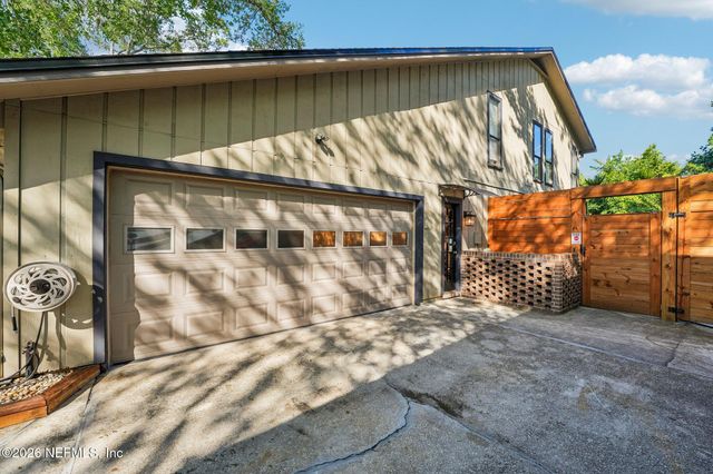 514 LOS PALMAS Drive, Fleming Island, FL 32003