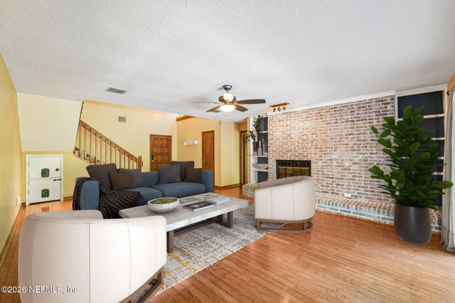 514 LOS PALMAS Drive, Fleming Island, FL 32003