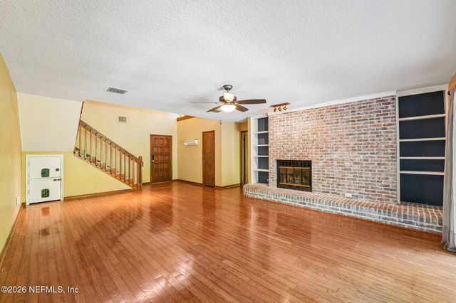 514 LOS PALMAS Drive, Fleming Island, FL 32003