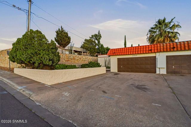 2960 Missouri Avenue, Las Cruces, NM 88011
