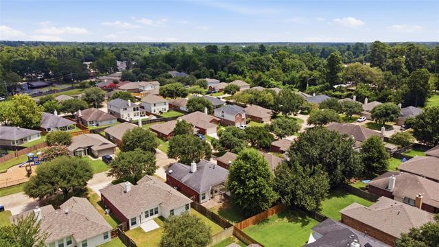 32019 Sue Lane, Pinehurst, TX 77362