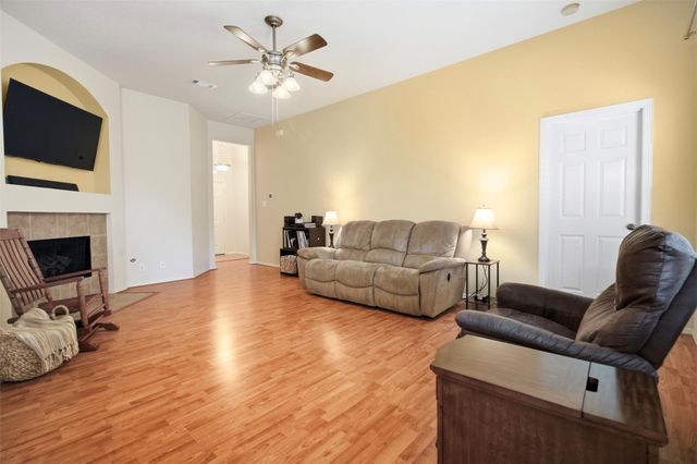 32019 Sue Lane, Pinehurst, TX 77362