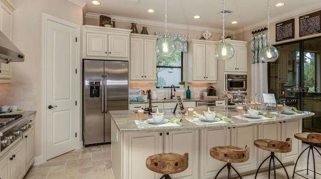 3863 FIGLIOLIA WAY, Wesley Chapel, FL 33543