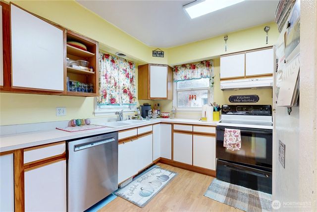 530 SW 4th Street, College Place, WA 99324