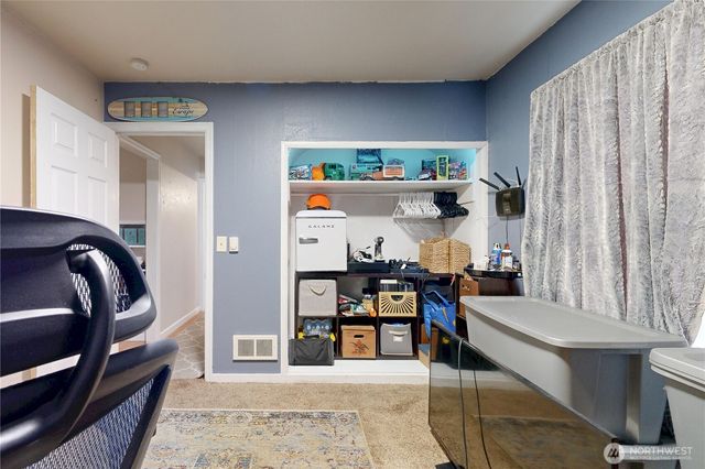 530 SW 4th Street, College Place, WA 99324