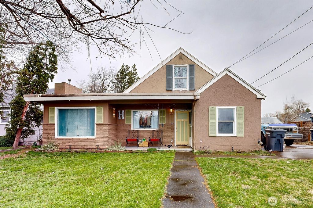 530 SW 4th Street, College Place, WA 99324