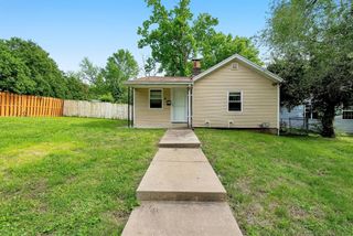 426 Bluff Drive, St Louis, MO 63137