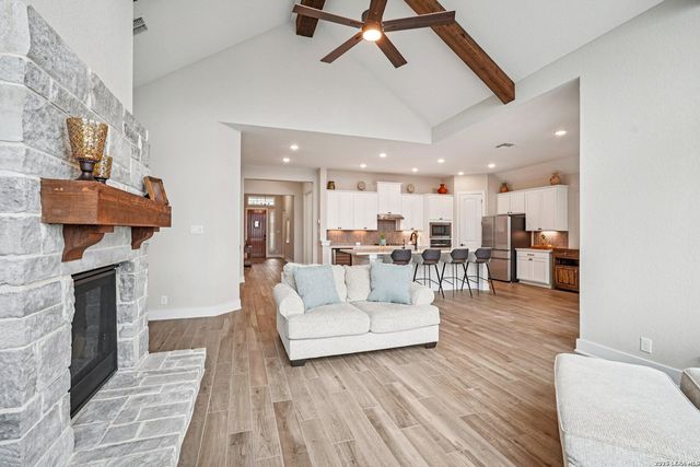 105 Vallejo, Boerne, TX 78006