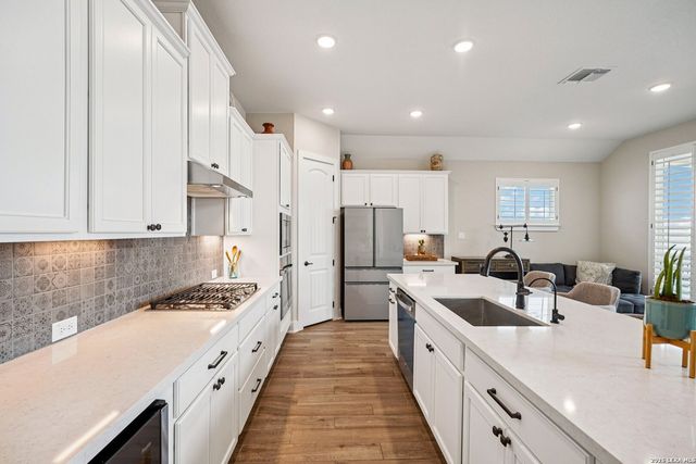 105 Vallejo, Boerne, TX 78006