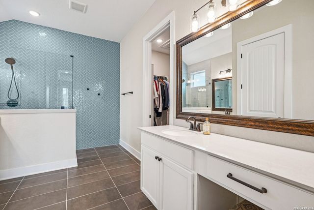 105 Vallejo, Boerne, TX 78006