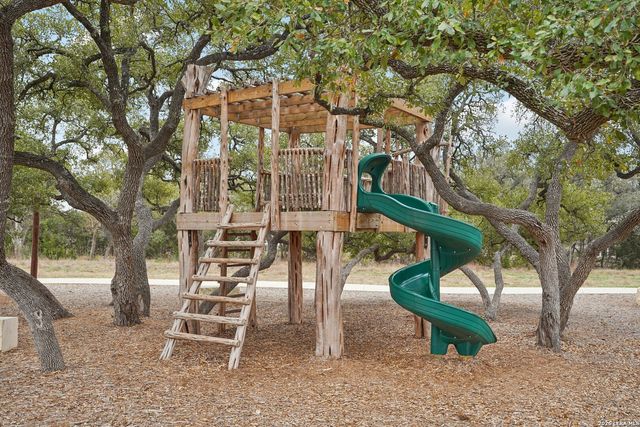 105 Vallejo, Boerne, TX 78006