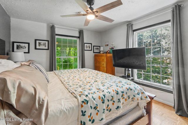 3407 E Dogwood Cir, La Grange, KY 40031
