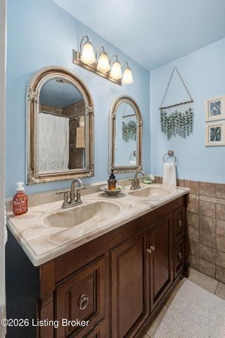 3407 E Dogwood Cir, La Grange, KY 40031