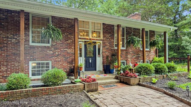 3407 E Dogwood Cir, La Grange, KY 40031