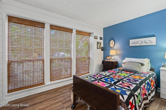 3407 E Dogwood Cir, La Grange, KY 40031