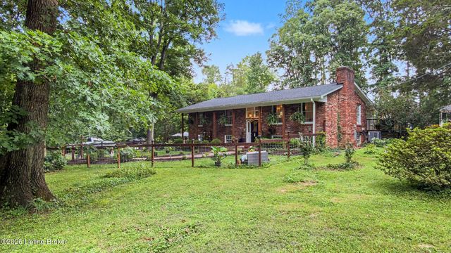 3407 E Dogwood Cir, La Grange, KY 40031