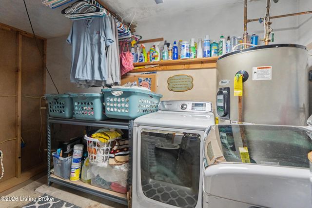 3407 E Dogwood Cir, La Grange, KY 40031