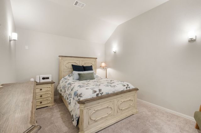 360 Crystal Lake Lane, Red Oak, TX 75154
