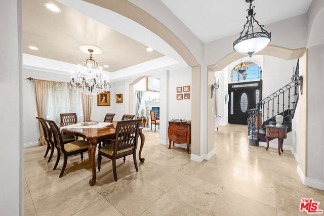 5419 Tampa Avenue, Tarzana, CA 91356