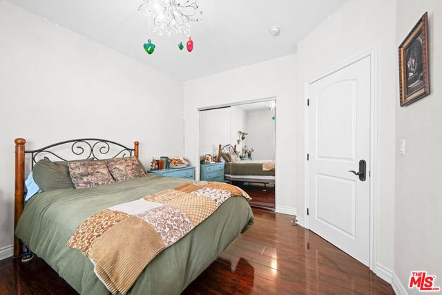 5419 Tampa Avenue, Tarzana, CA 91356