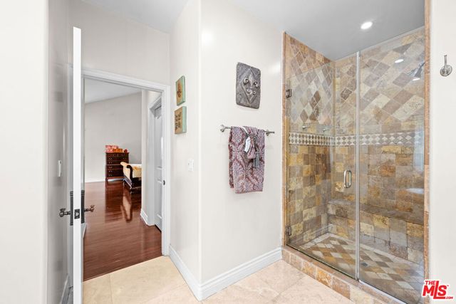 5419 Tampa Avenue, Tarzana, CA 91356
