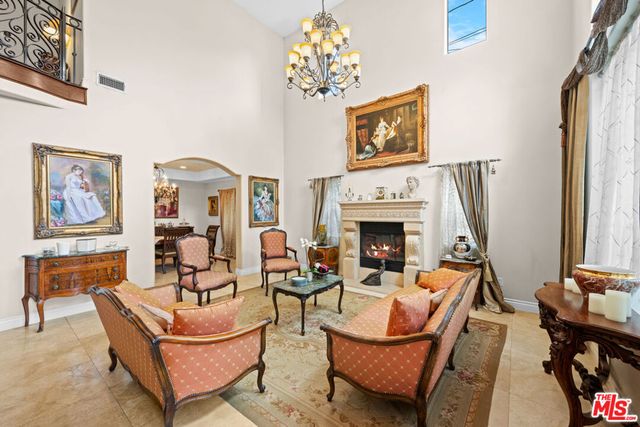 5419 Tampa Avenue, Tarzana, CA 91356