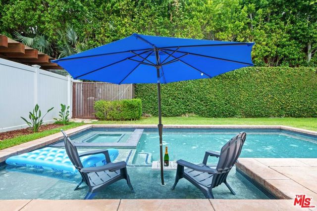 5419 Tampa Avenue, Tarzana, CA 91356
