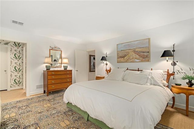61 Le Mans Court, Prairie Village, KS 66208