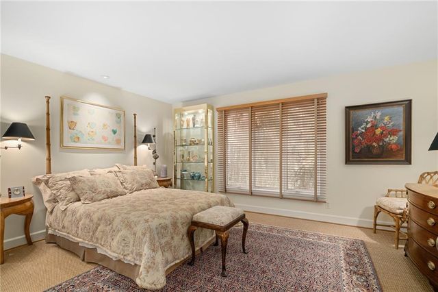 61 Le Mans Court, Prairie Village, KS 66208