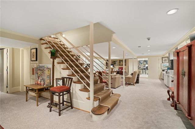61 Le Mans Court, Prairie Village, KS 66208