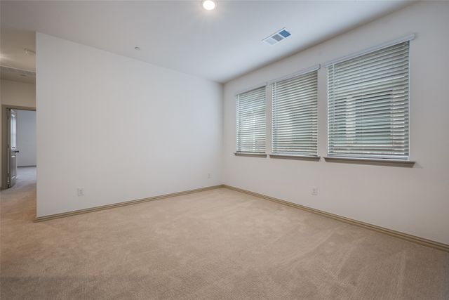 512 Parkside Drive, Argyle, TX 76226