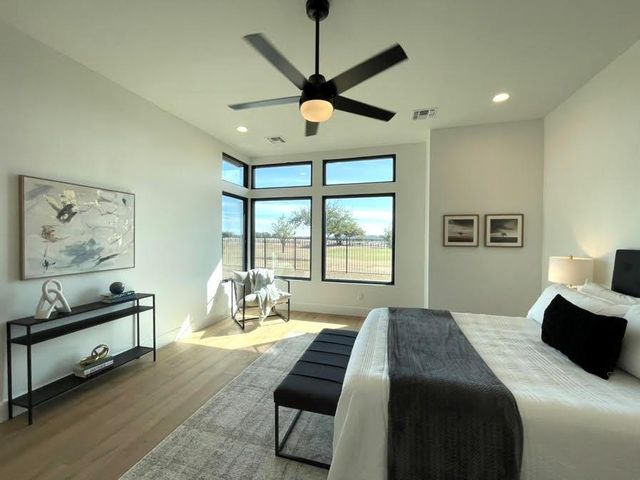 2317 Kahala Sunset DR, Spicewood, TX 78669