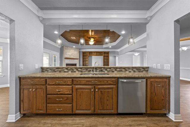 488 Hawkins Court, Robinson, TX 76706