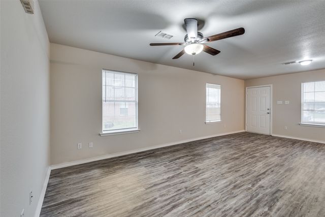 321 Queens Court S B, Mansfield, TX 76063