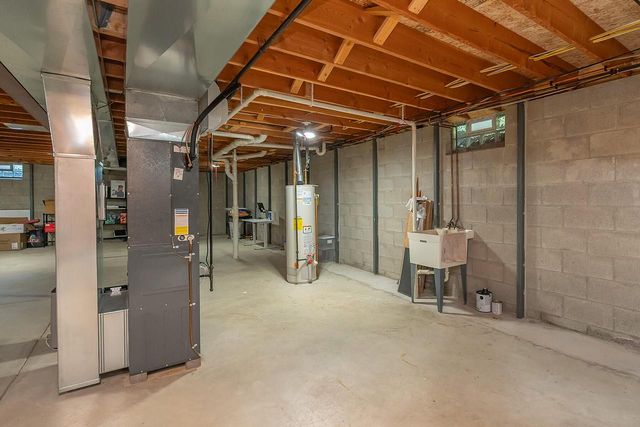 8319 S Woodridge DRIVE, Oak Creek, WI 53154