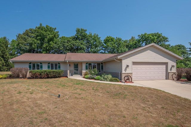8319 S Woodridge DRIVE, Oak Creek, WI 53154