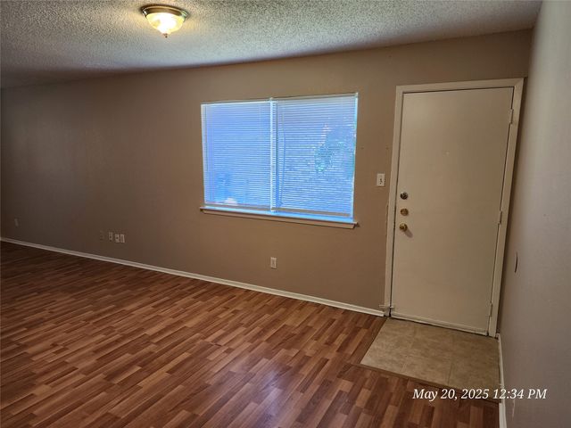 429 SW Thomas Street A, Burleson, TX 76028