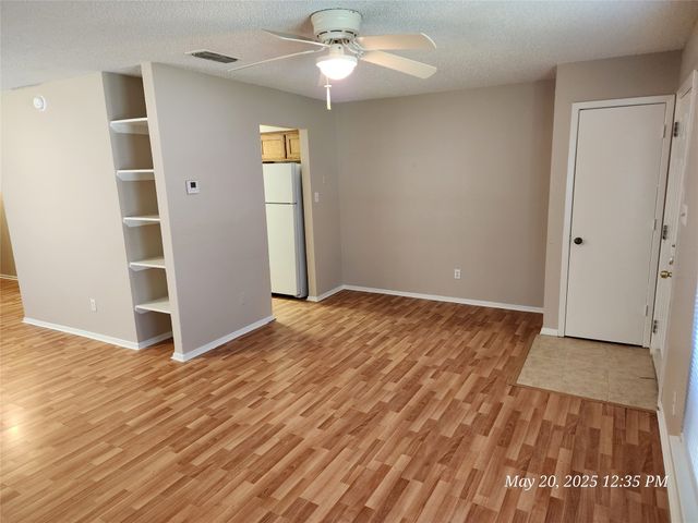 429 SW Thomas Street A, Burleson, TX 76028
