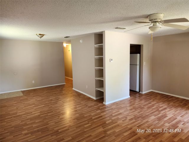 429 SW Thomas Street A, Burleson, TX 76028