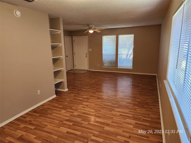 429 SW Thomas Street A, Burleson, TX 76028