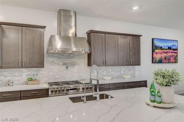 11282 Roman Helmet Street, Las Vegas, NV 89141