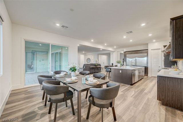 11282 Roman Helmet Street, Las Vegas, NV 89141