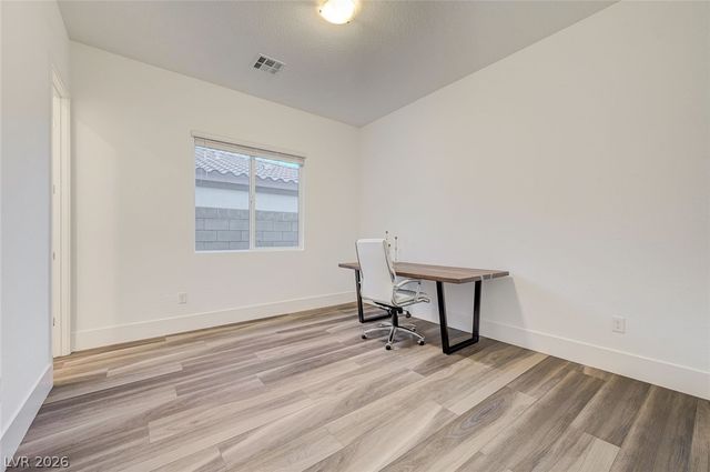 11282 Roman Helmet Street, Las Vegas, NV 89141