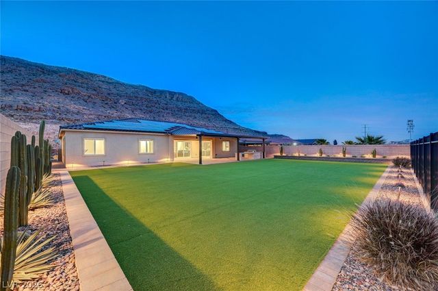 11282 Roman Helmet Street, Las Vegas, NV 89141