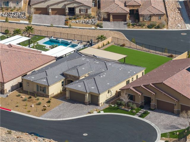 11282 Roman Helmet Street, Las Vegas, NV 89141