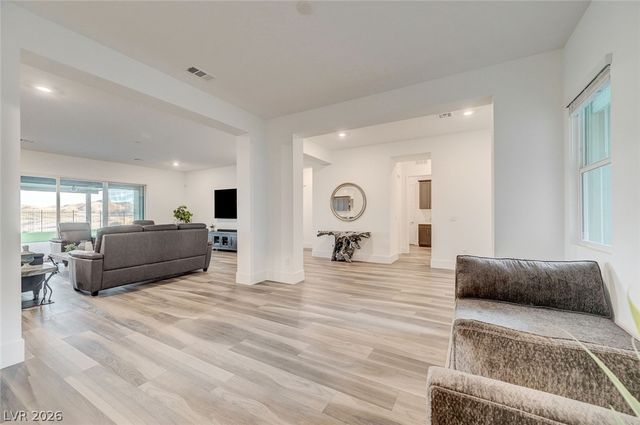 11282 Roman Helmet Street, Las Vegas, NV 89141