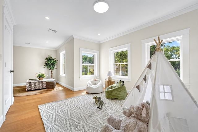 22 Tyler Rd, Lexington, MA 02420
