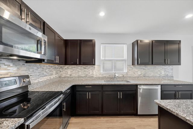 40 N Fairfield Drive, Danville, IN 46122