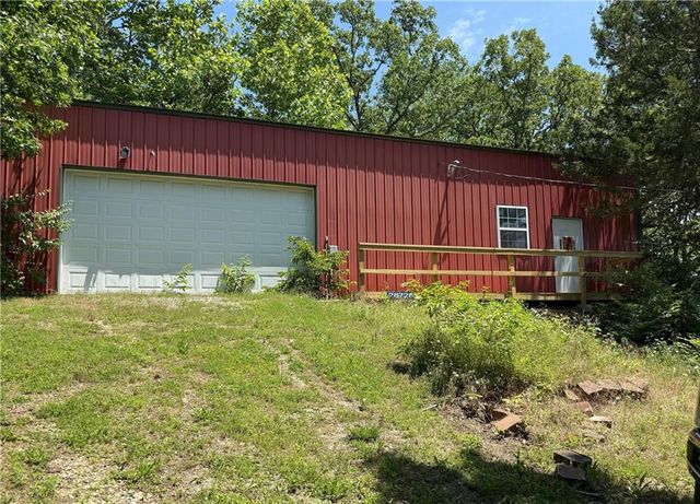 28731 Fir Drive, Warsaw, MO 65355