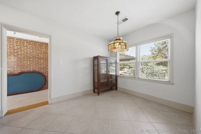 4524 E 8th Street, Tulsa, OK 74112